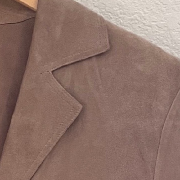 Vintage Armani Collezioni Vera Pelle/Suede Cropped Rushed Top/Jacket - Picture 4 of 12